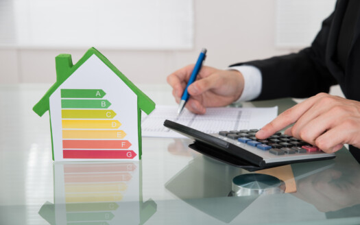 Qué es la eficiencia energética en viviendas y cómo te ayuda a ahorrar