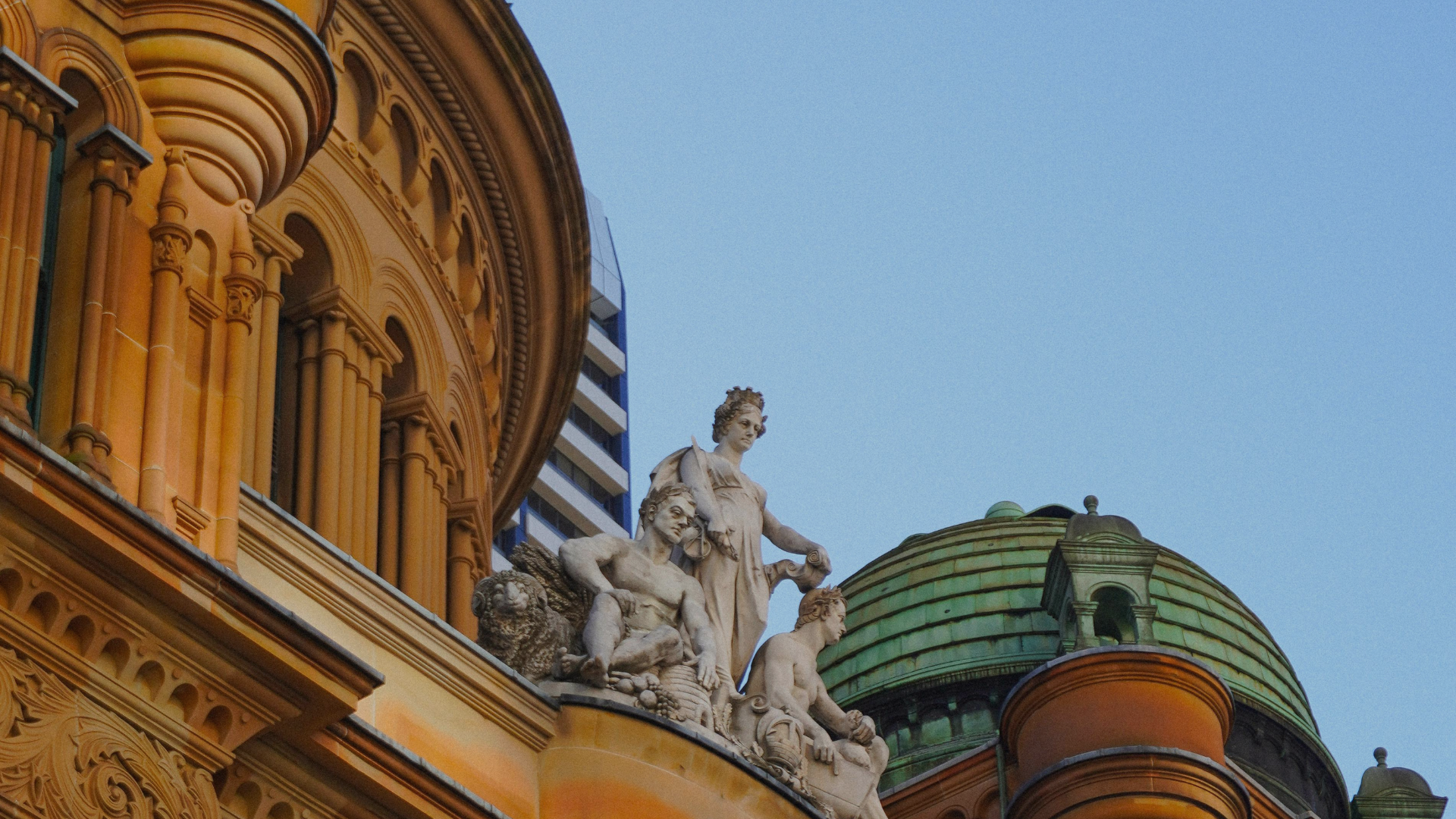 Artículo 4 de la LPH, ¿Se puede dividir la comunidad de propietarios para extinguirla?